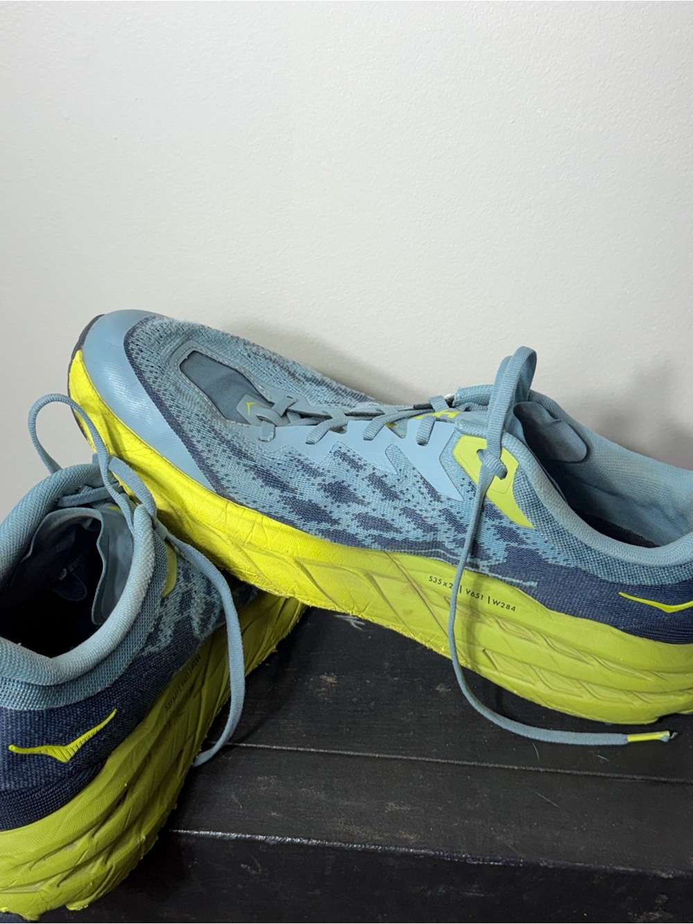 HOKA Speedgoat 5 Men’s Size 13 Trail Running Shoes Vibram Megagrip Blue - Picture 13 of 17